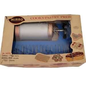 Vintage - 1930's Mirro Cooky and Pastry Press‎ Set